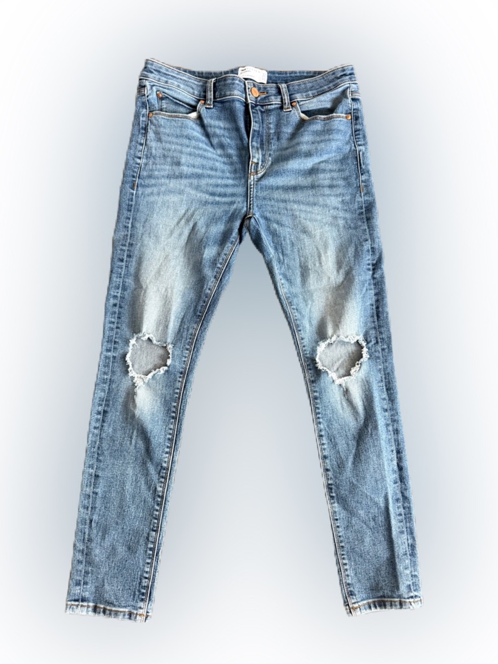 Asos Design Women’s Powerstretch Medium Wash Distressed Jeans. Size 31